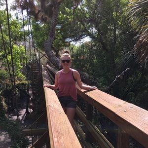 Meet your Posher, Hannah